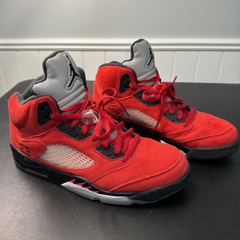 Air Jordan 5 Raging Bull ‘21